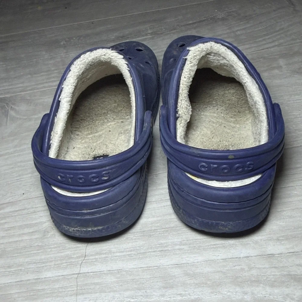 Kids Navy Crocs Size 12 13 Slip on Fleece lined